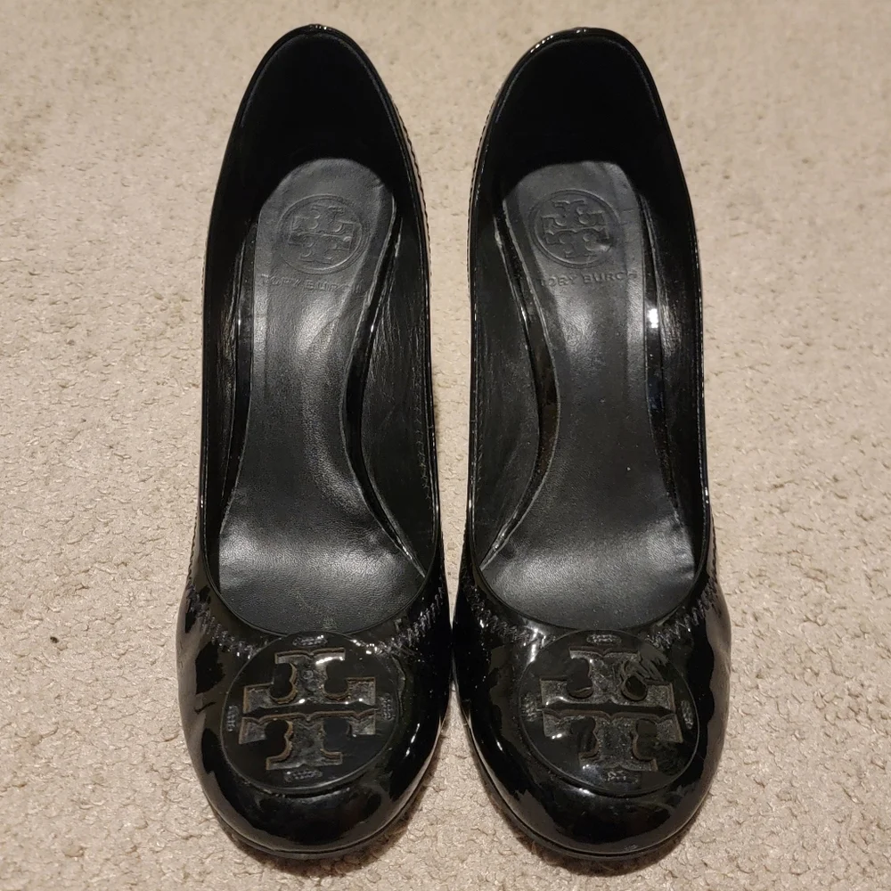 Tory Burch Sophie Black Patent Leather Wedge Heels Size 8